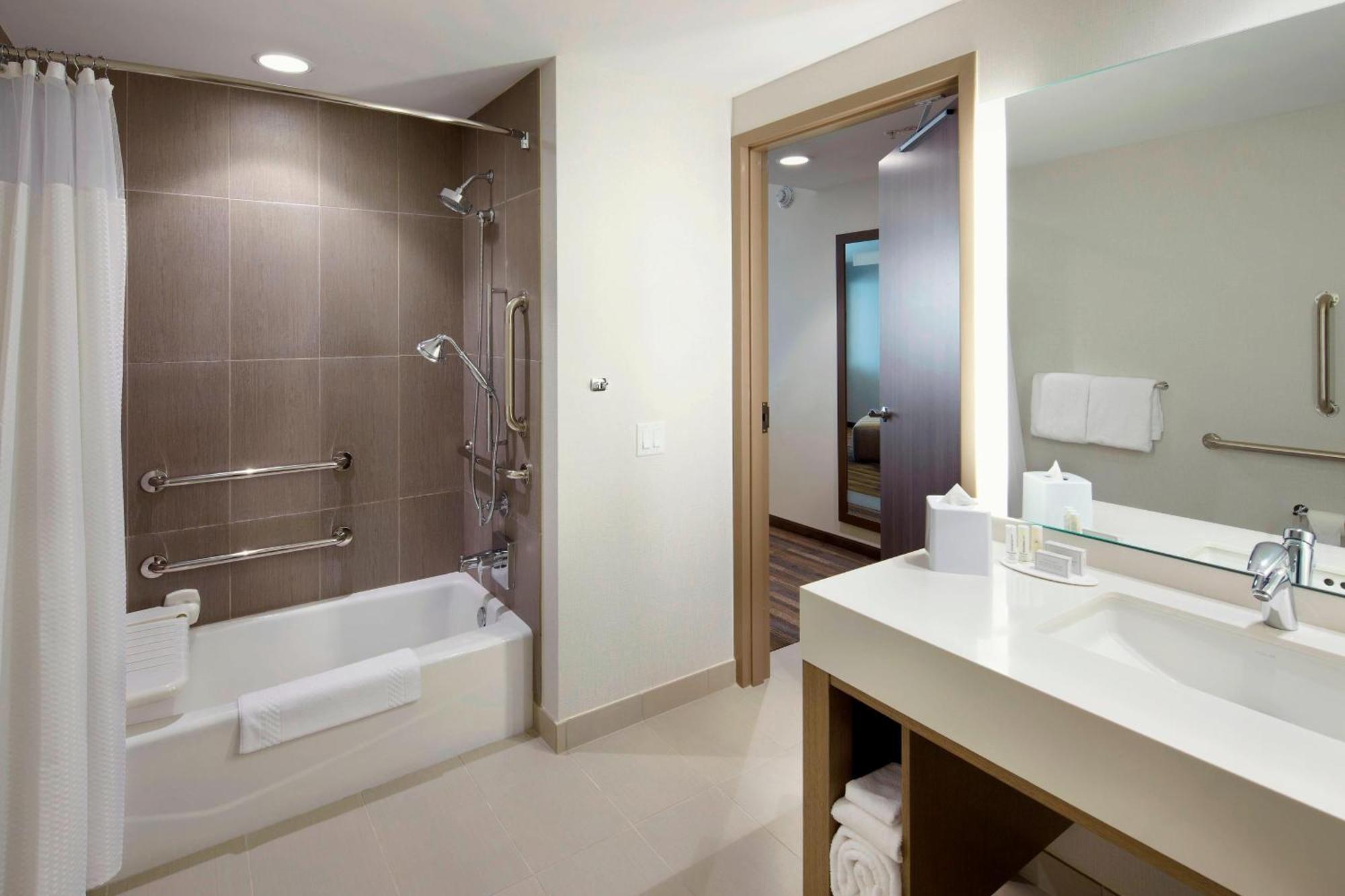 Courtyard By Marriott West/bearden Hotel Knoxville